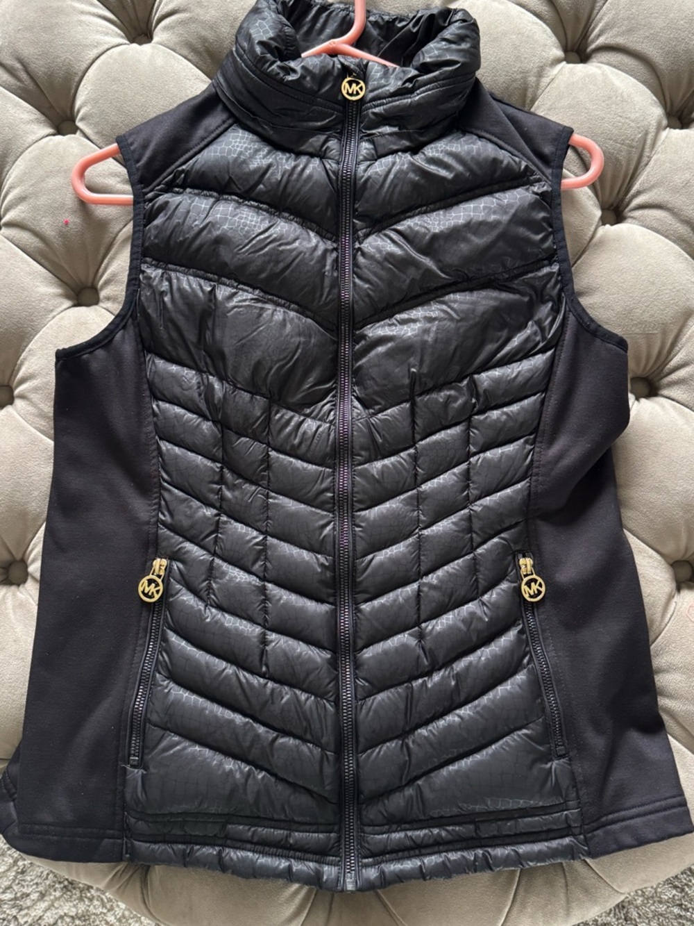 Michael Kors Women’s Black Quilted Puffer Vest gold-tone hardware iconic MK logo